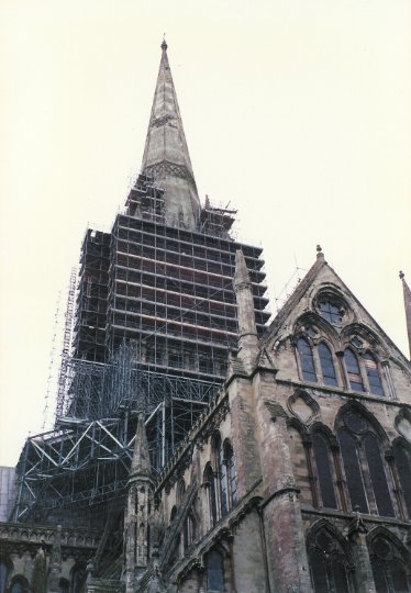 Salisbury Cathedral 1992-1.jpg